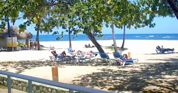 Beachfront Apt With Seaview Dining Patio Apartment Puerto Plata Екстериор снимка